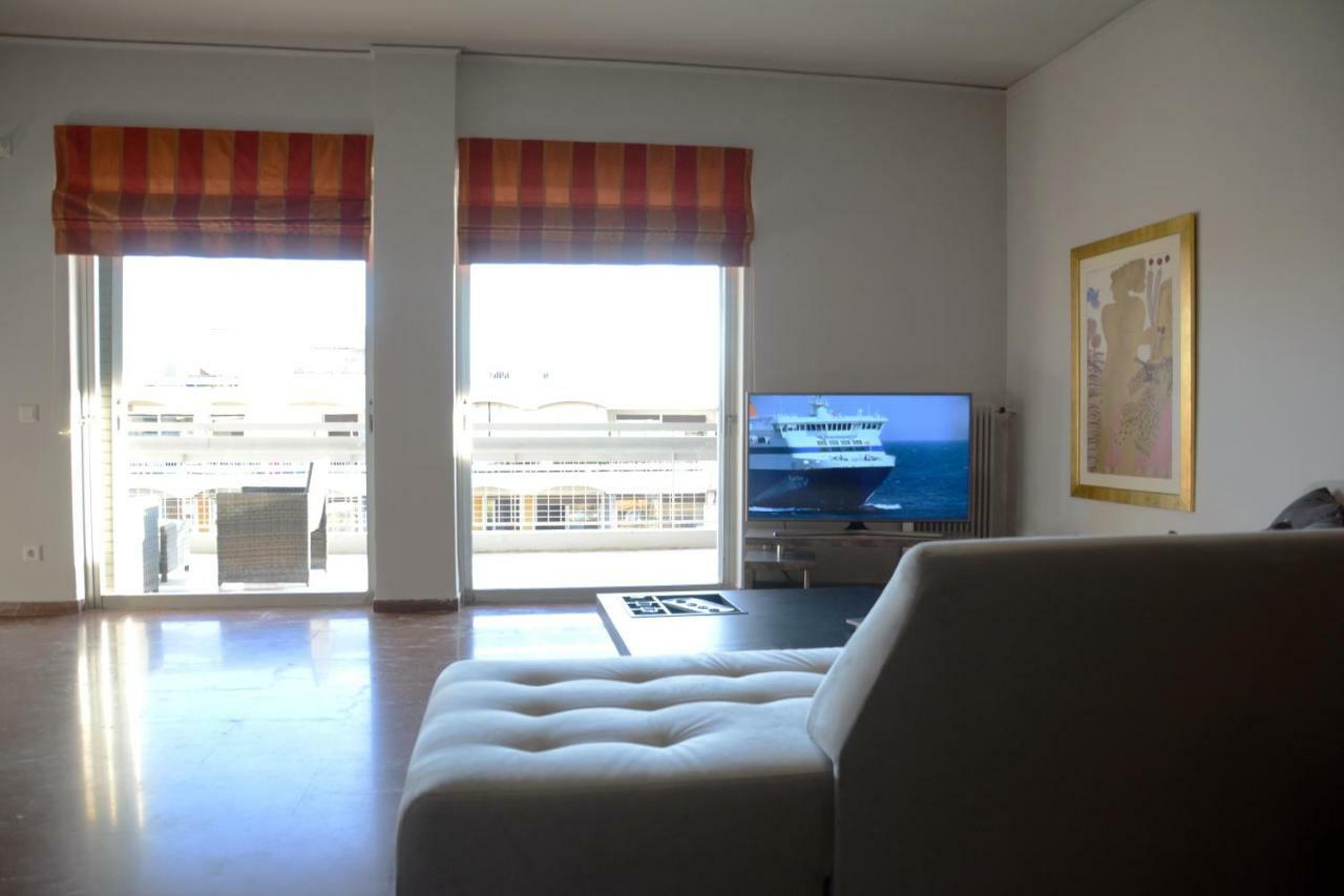 Modern & Classy Central Apartment アテネ エクステリア 写真