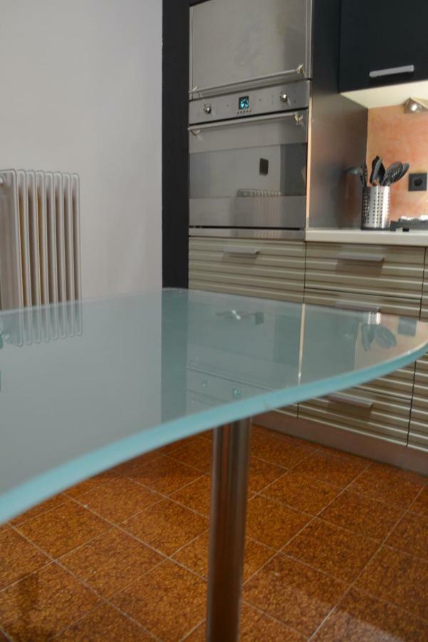 Modern & Classy Central Apartment アテネ エクステリア 写真