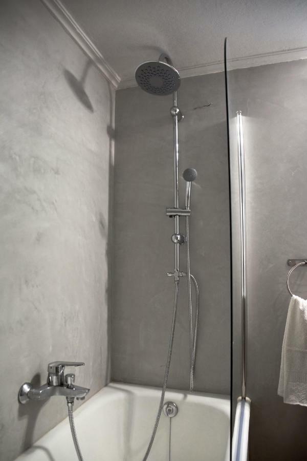 Modern & Classy Central Apartment アテネ エクステリア 写真