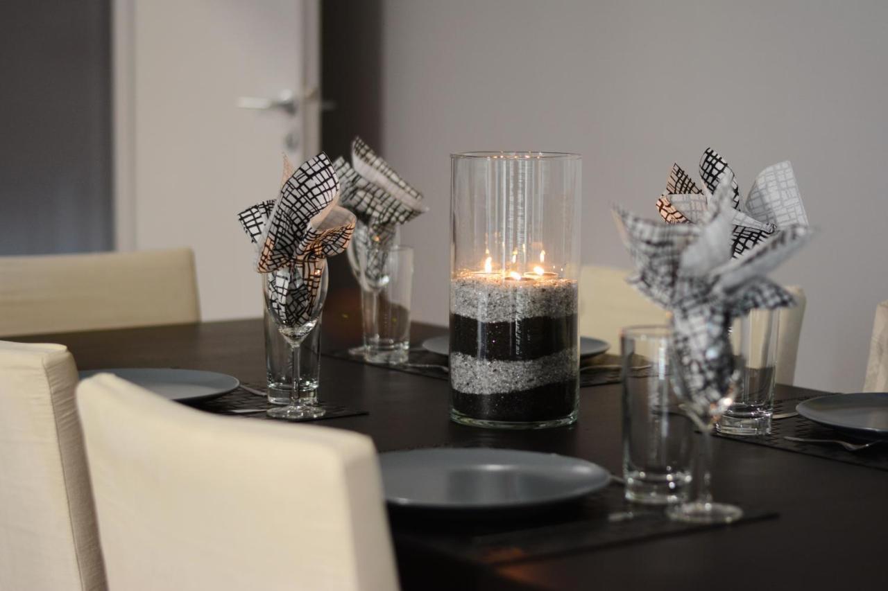 Modern & Classy Central Apartment アテネ エクステリア 写真